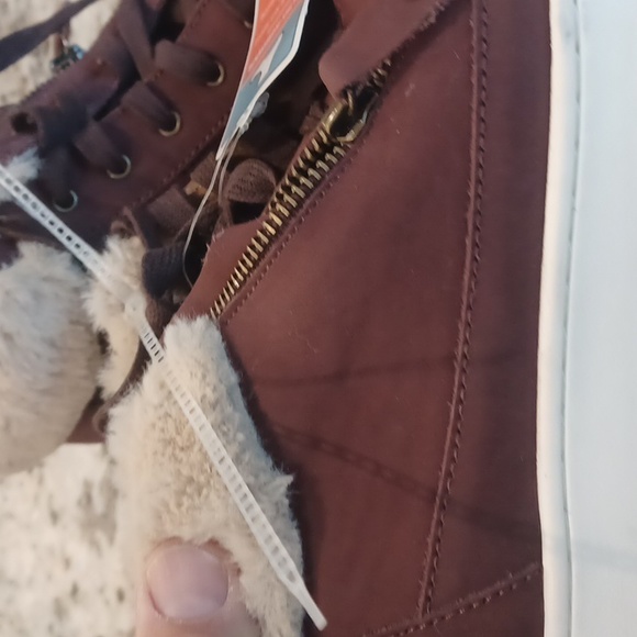 AETREX DYLAN ARCH SUPPORT SNEAKERS $150 NWOB - Picture 4 of 6